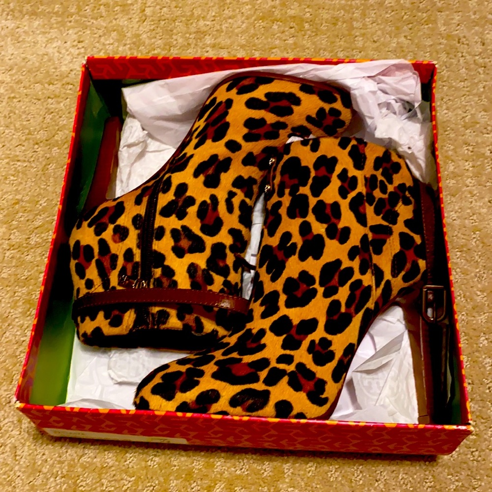 Brand new Tory Burch heels